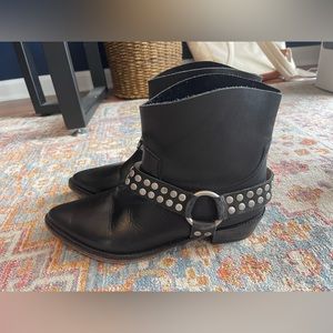 Anthropologie moto boots with harness size 39